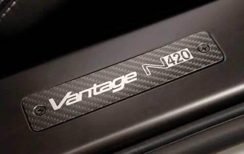 2011 Aston Martin V8 Vantage interior DETAIL