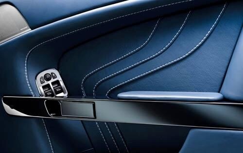 2011 Aston Martin V8 Vantage interior DETAIL