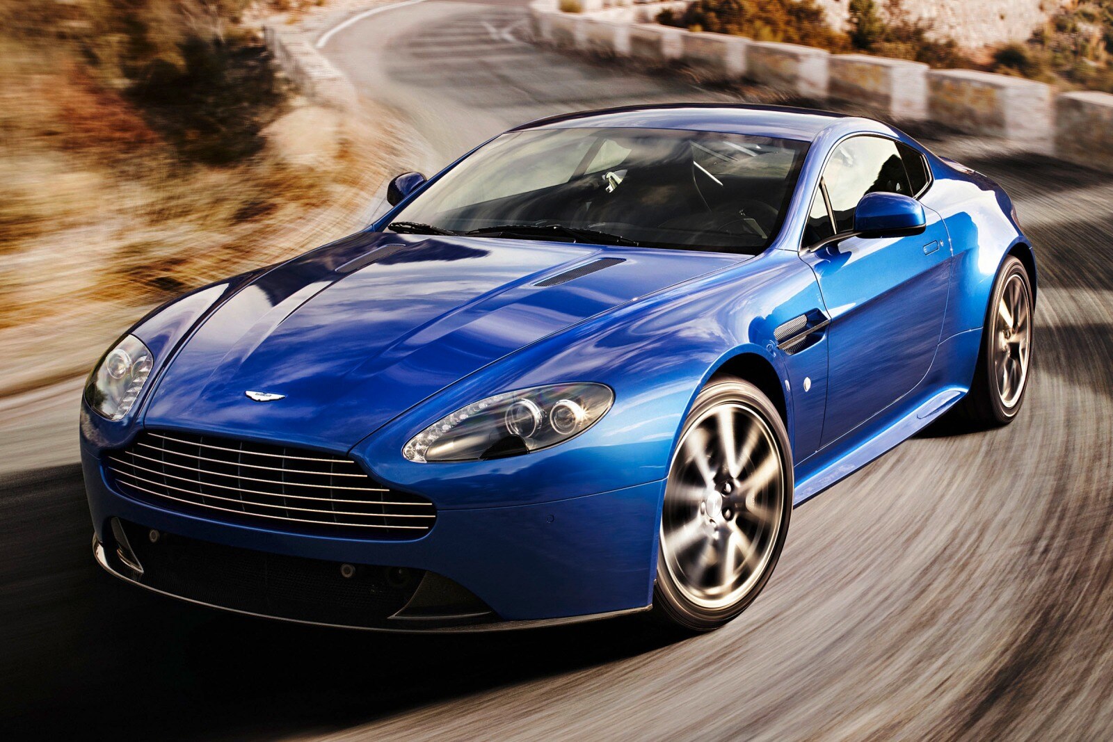 2013 Aston Martin V8 Vantage exterior FQ