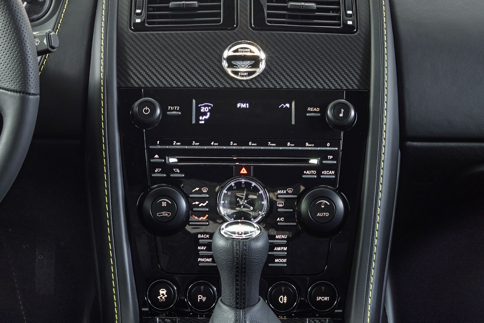 2014 Aston Martin V8 Vantage interior CC