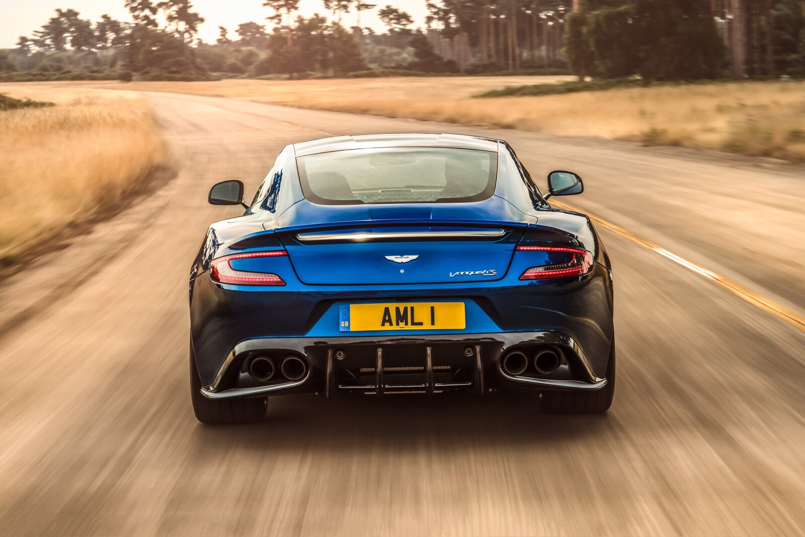 2018 Aston Martin Vanquish S Coupe Exterior