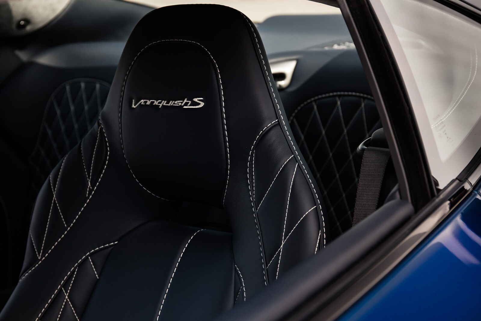 2018 Aston Martin Vanquish S interior DETAIL