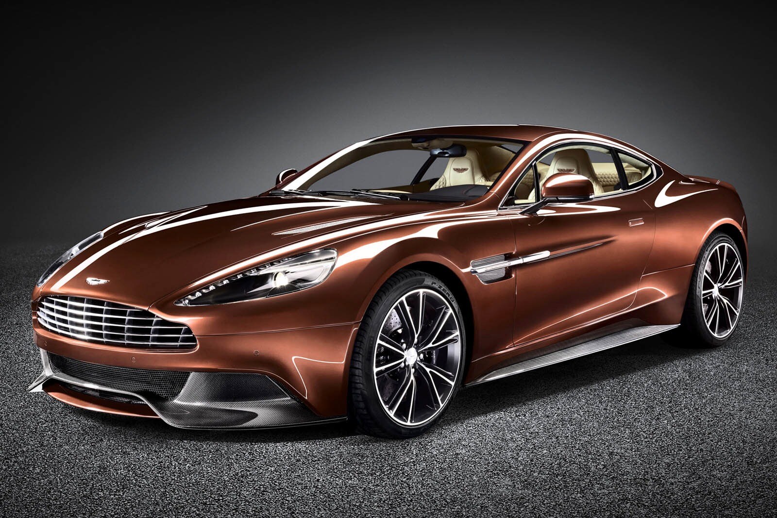 2014 Aston Martin Vanquish Coupe Exterior