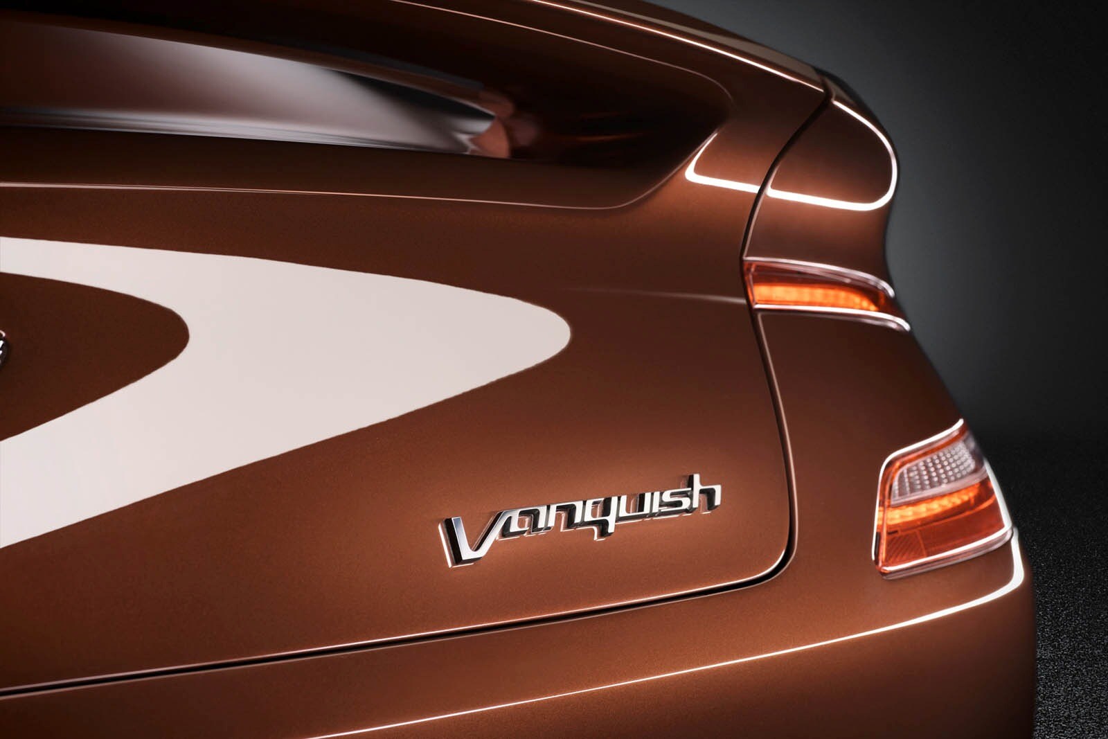 2014 Aston Martin Vanquish — OEM photo 5