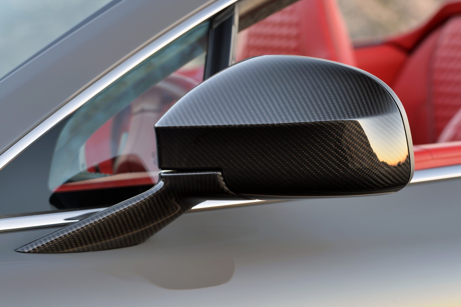 2017 Aston Martin Vanquish exterior EDETAIL