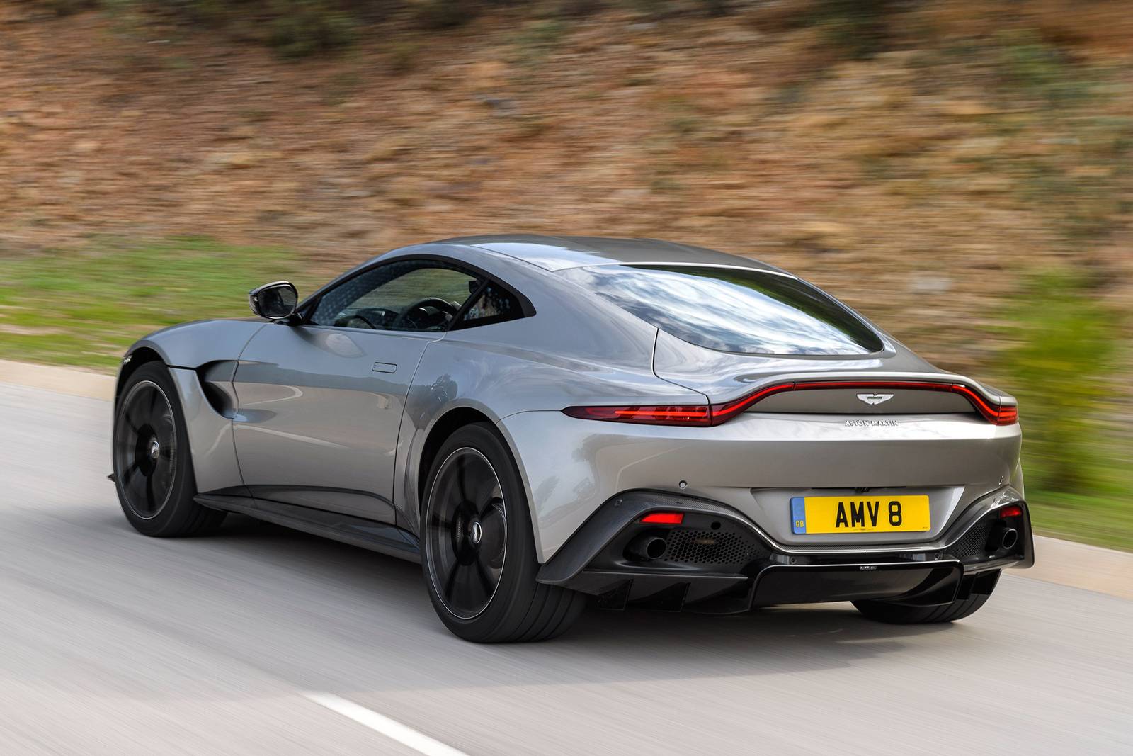 2019 Aston Martin Vantage exterior F