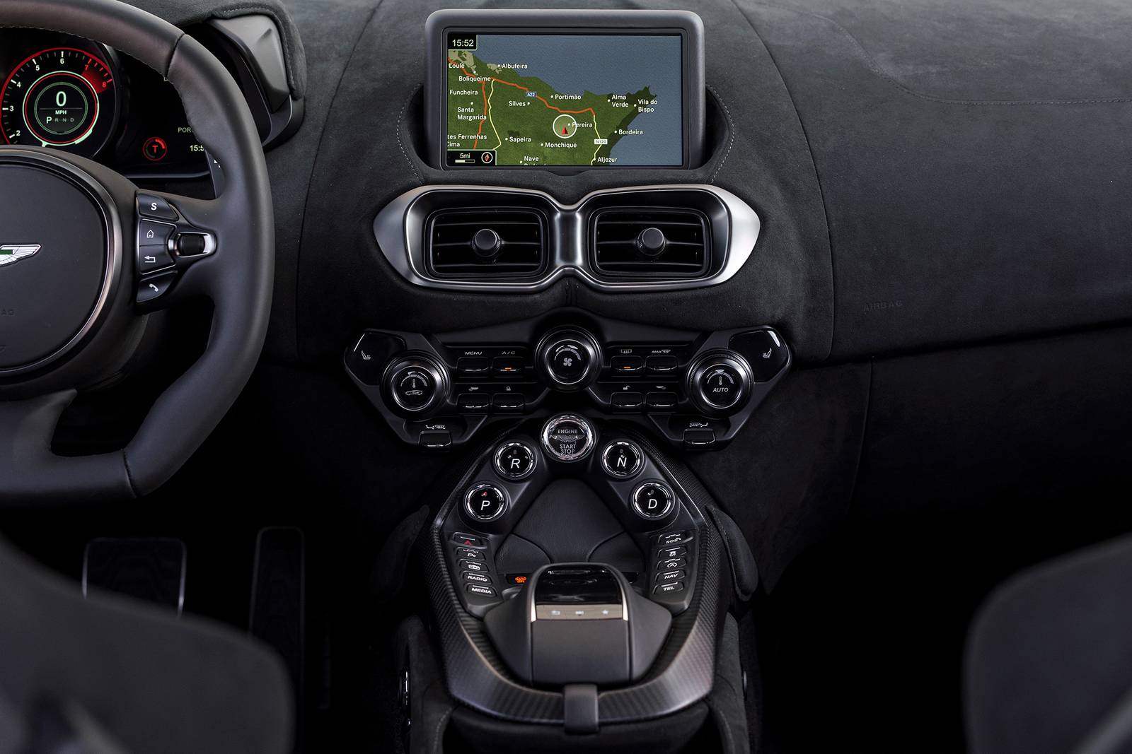2023 Aston Martin Vantage interior CC