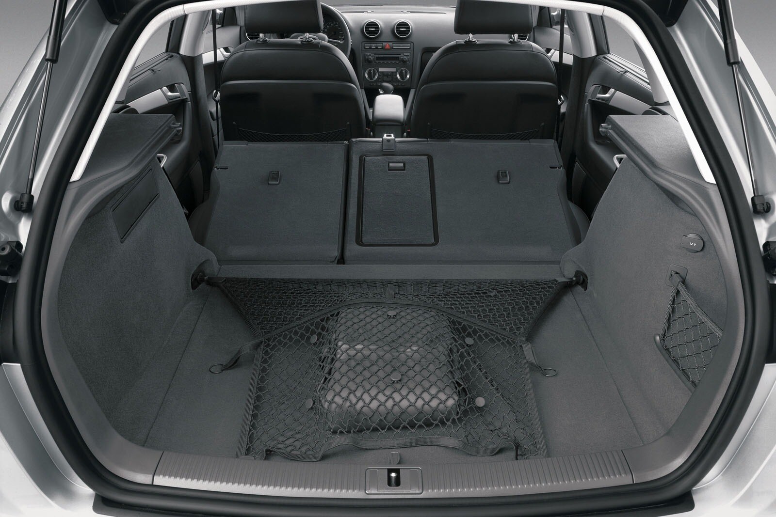 2007 Audi A3 interior CARGO