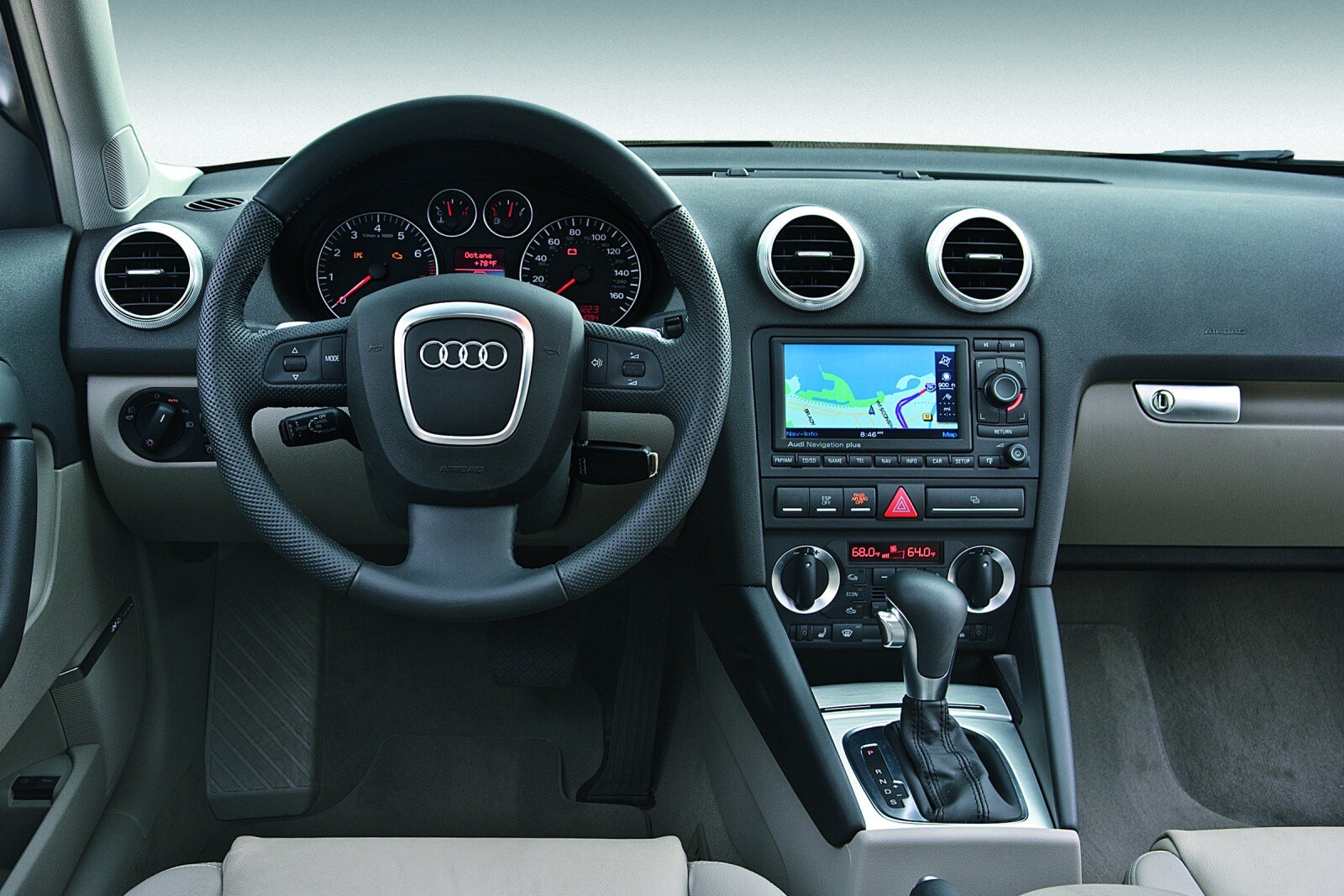 2010 Audi A3 interior D