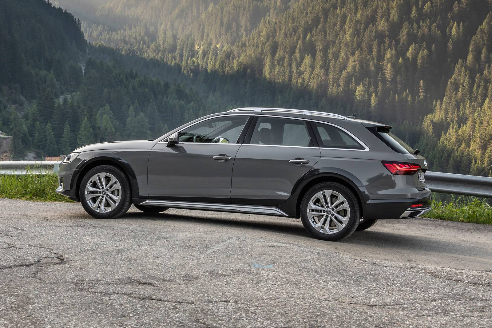 2020 Audi A4 exterior S