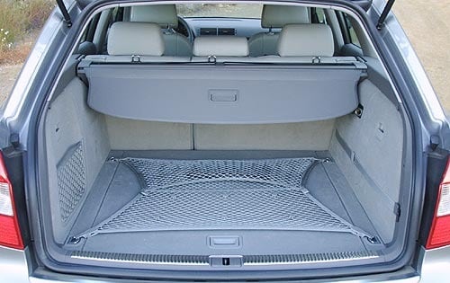 2003 Audi A4 interior CARGO