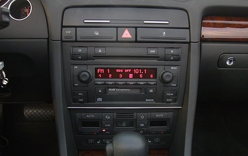 2004 Audi A4 interior CC