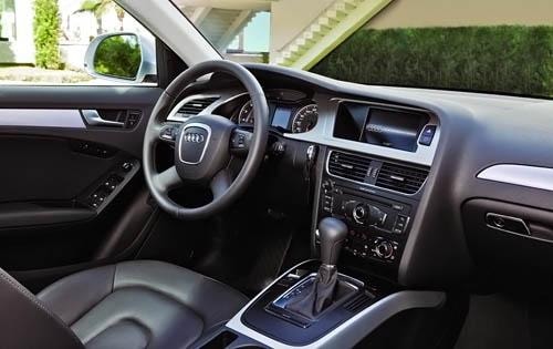 2010 Audi A4 interior I