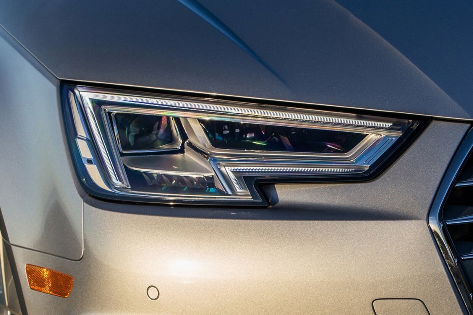 2017 Audi A4 exterior EDETAIL