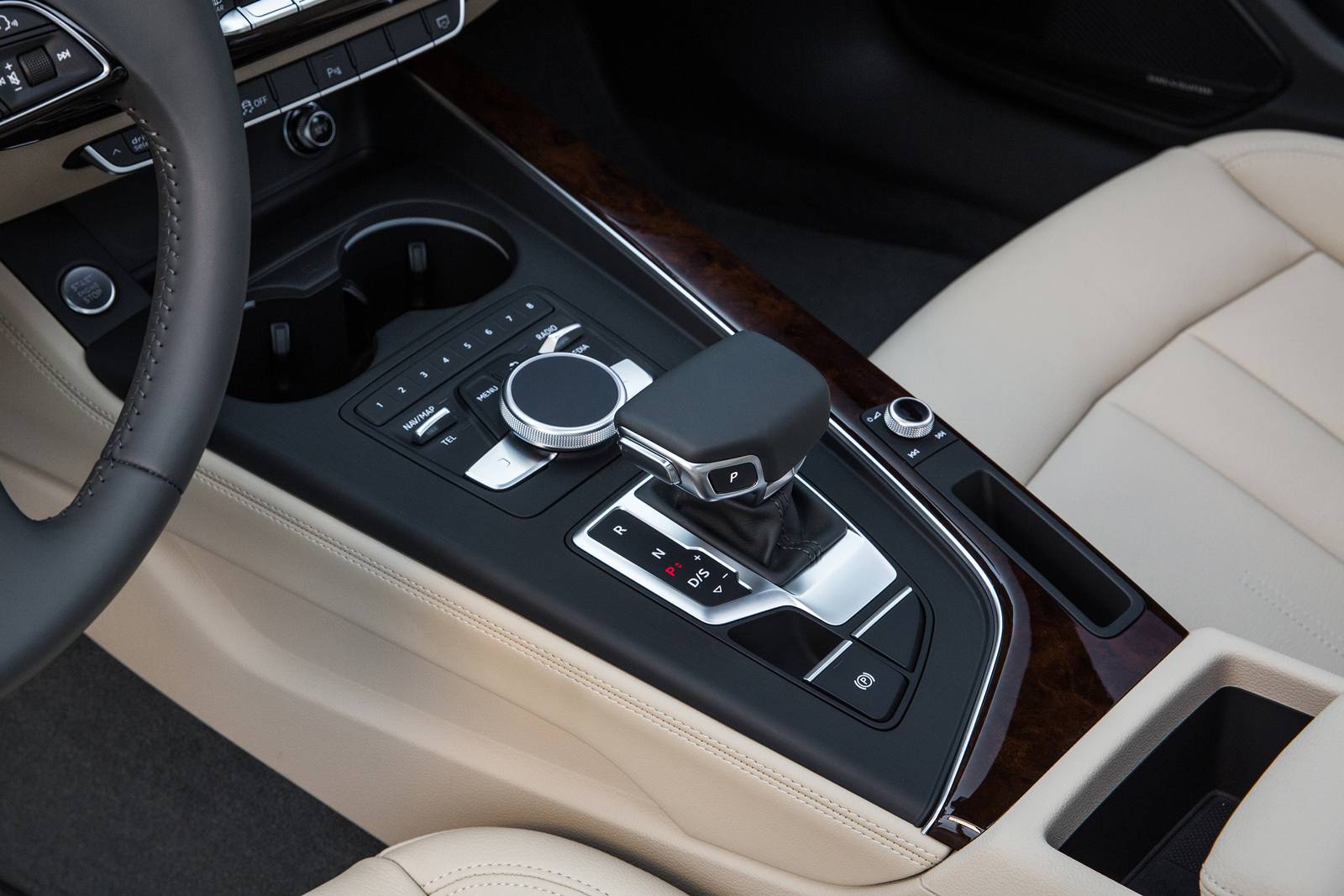 2018 Audi A5 interior SHF