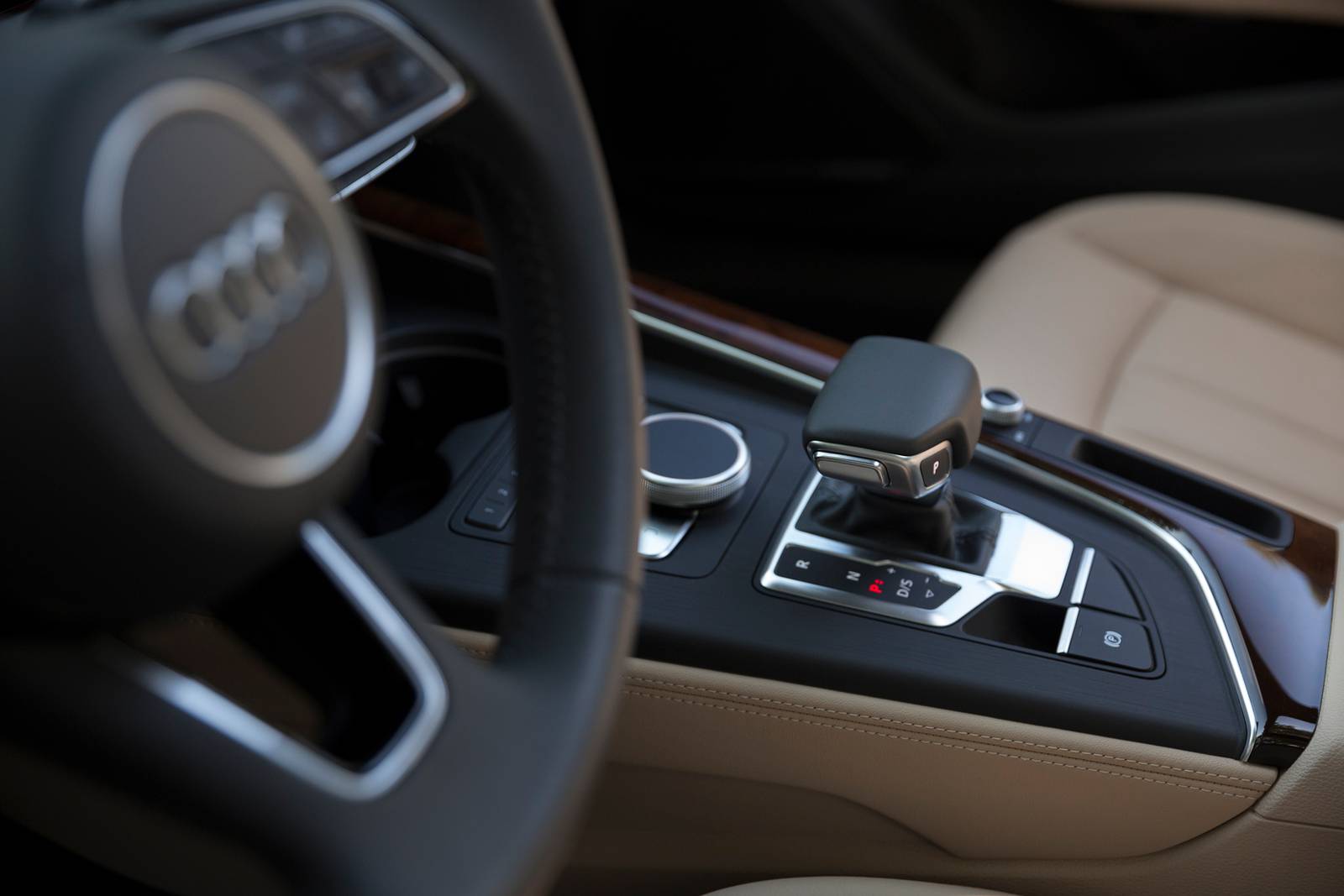 2018 Audi A5 interior SHF