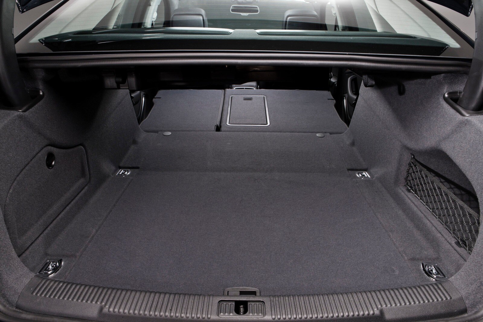 2012 Audi A6 interior CARGO
