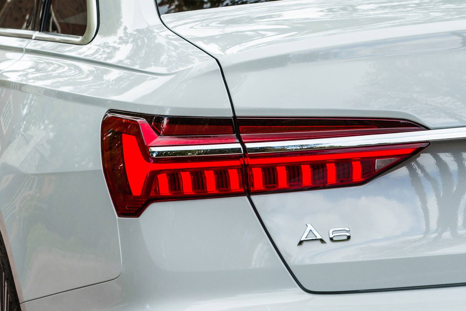 2019 Audi A6 front safety EDETAIL