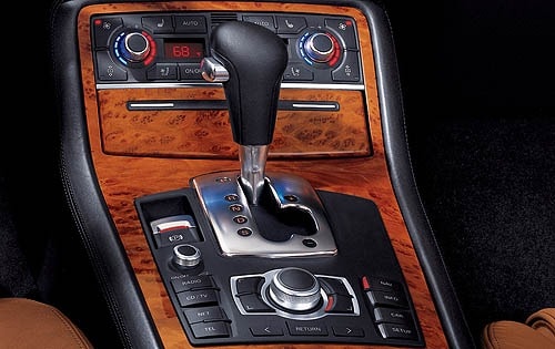 2005 Audi A8 interior CC