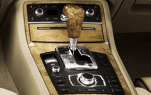 2007 Audi A8 interior CC