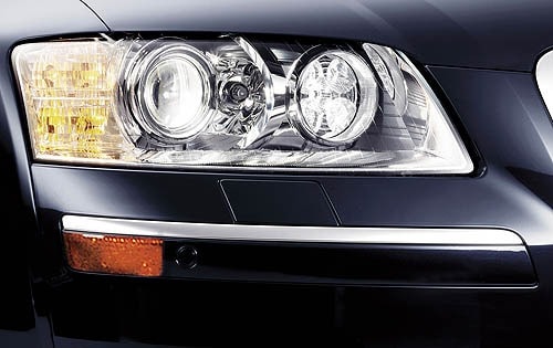 2007 Audi A8 exterior EDETAIL