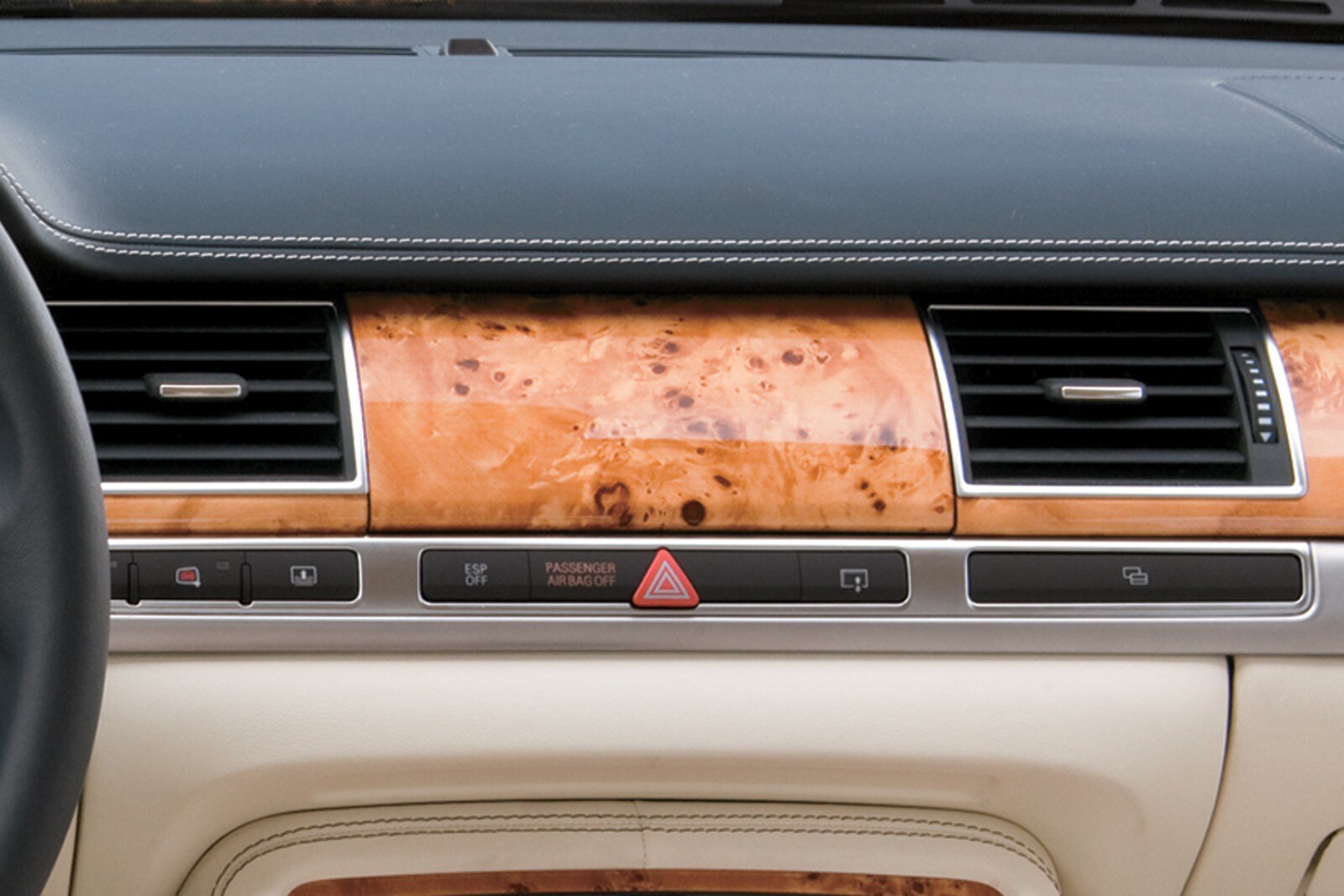 2008 Audi A8 interior CC