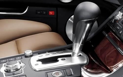 2009 Audi A8 interior CC