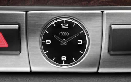 2011 Audi A8 interior DETAIL