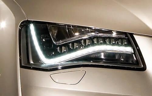 2011 Audi A8 interior DETAIL