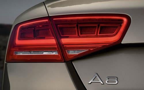 2011 Audi A8 — OEM photo 3