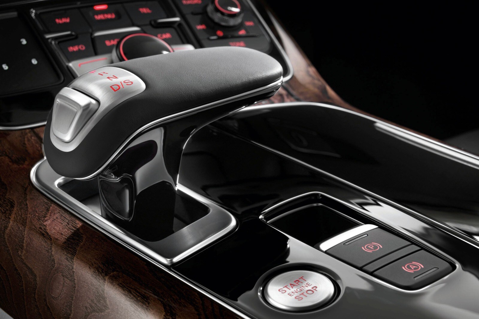 2012 Audi A8 interior SHF