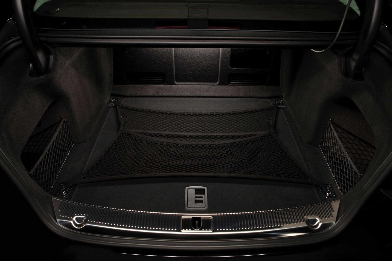 2013 Audi A8 interior CARGO