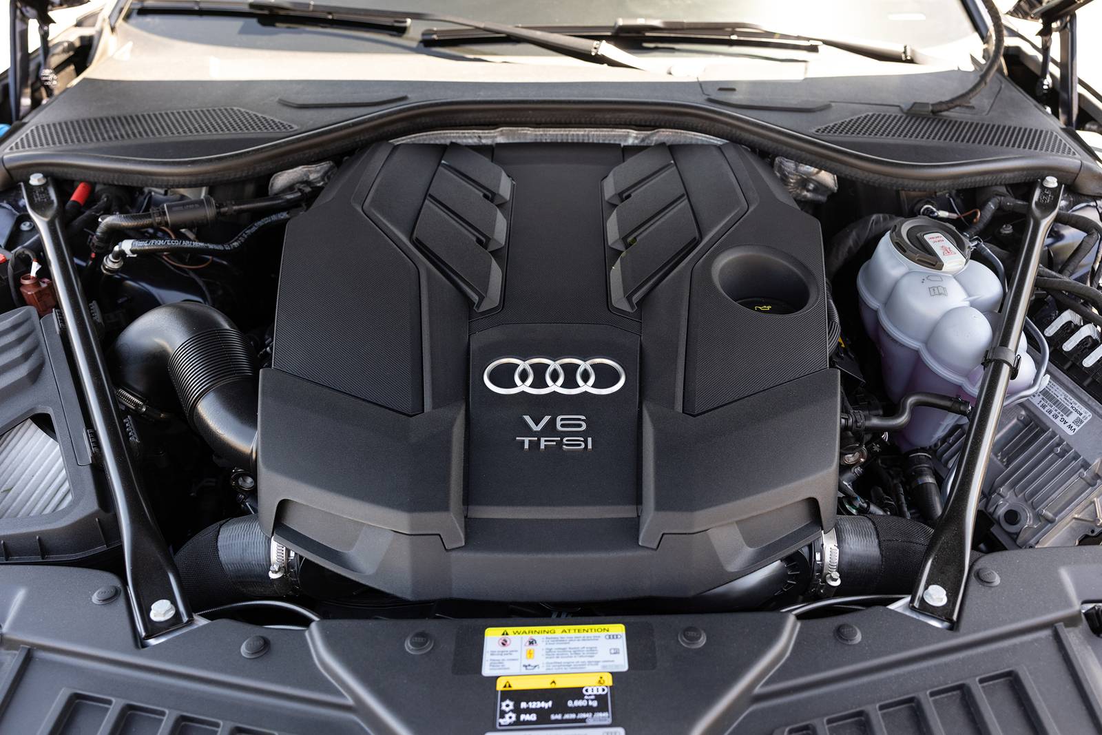 2022 Audi A8 exterior E