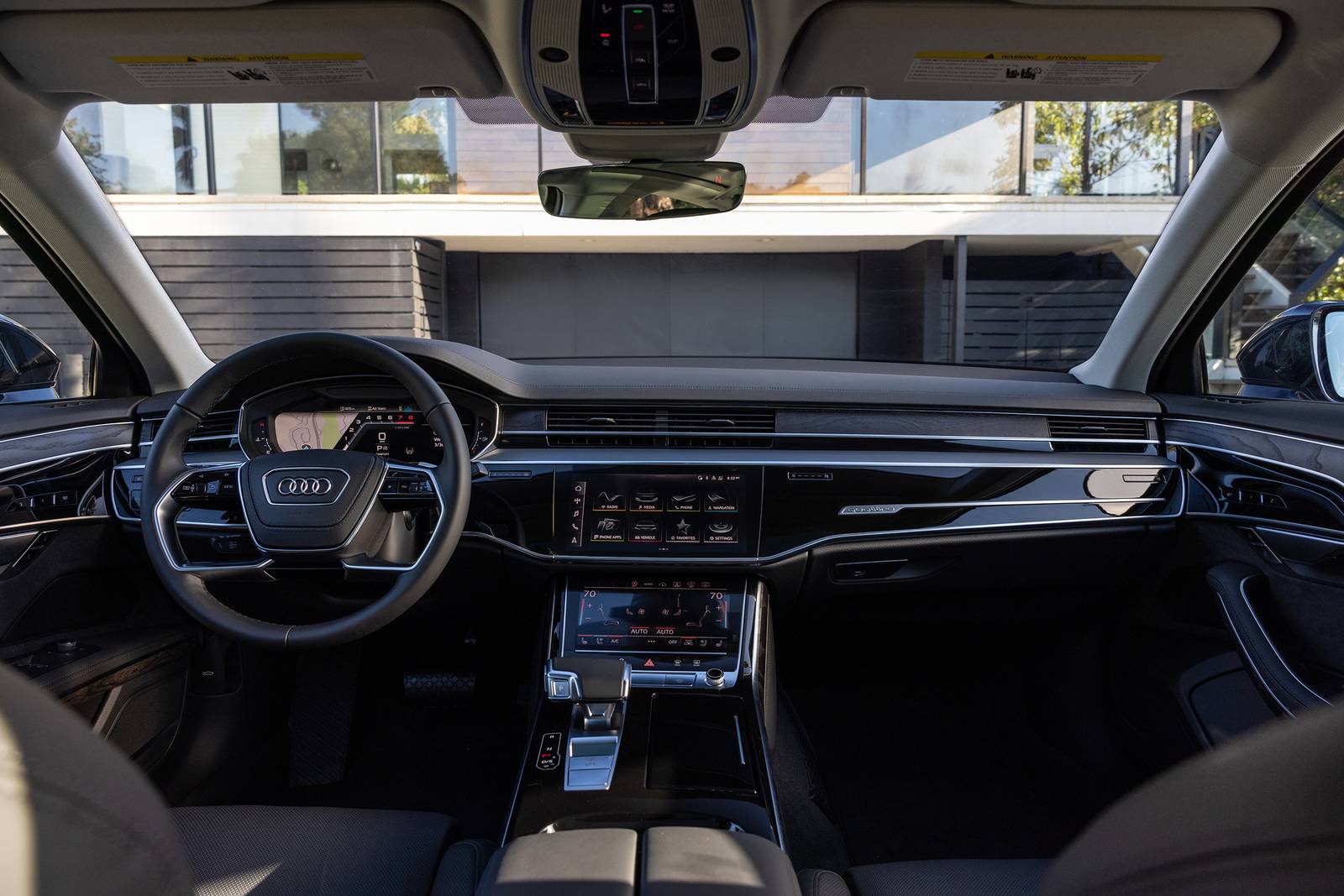 2022 Audi A8 interior D