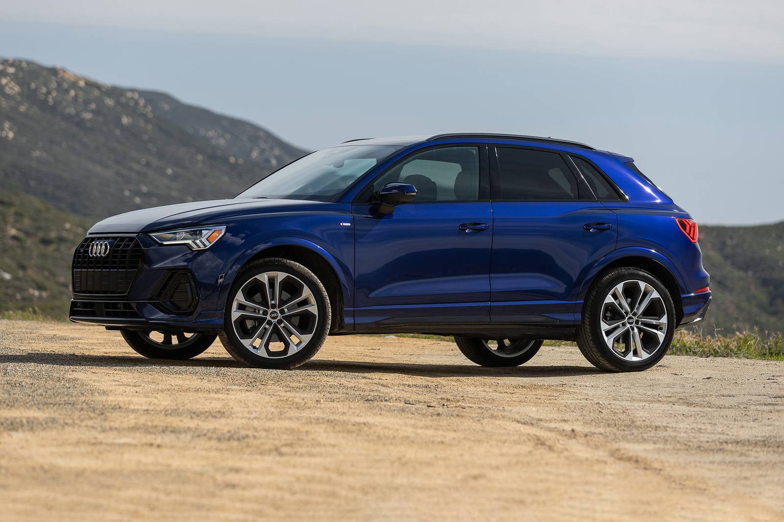 2022 Audi Q3 exterior S