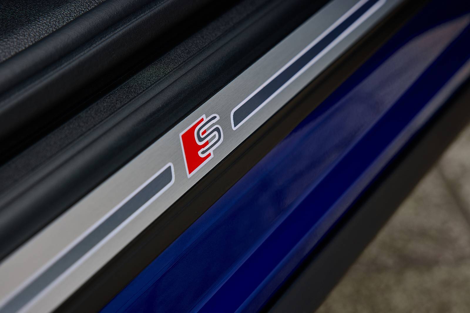 2021 Audi Q5 front safety DETAIL
