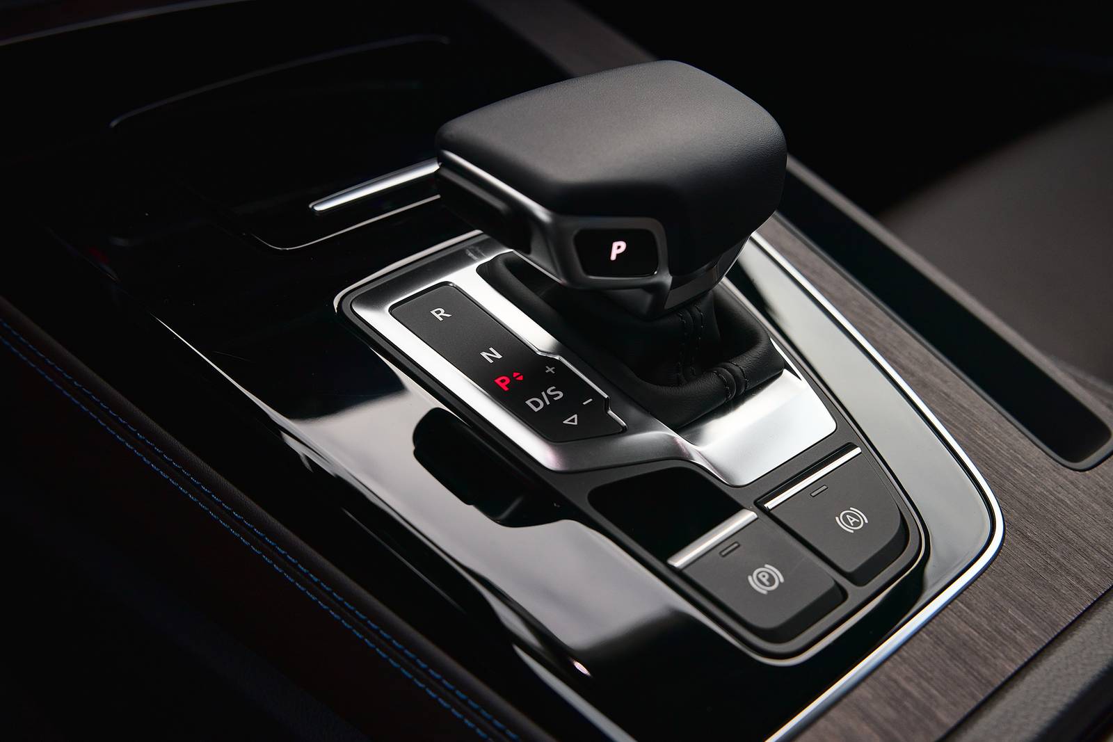 2021 Audi Q5 interior SHF