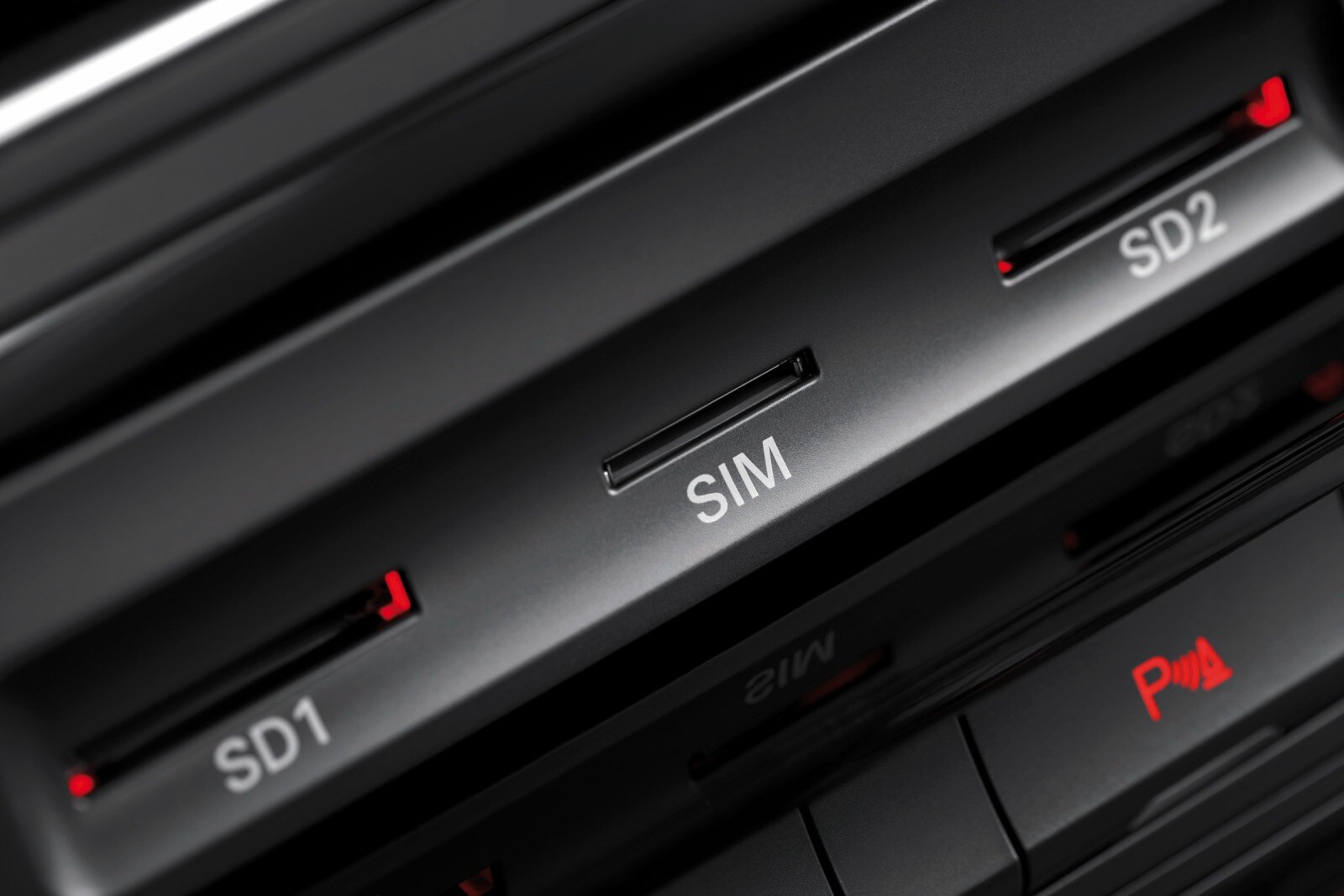 2013 Audi Q5 front safety DETAIL