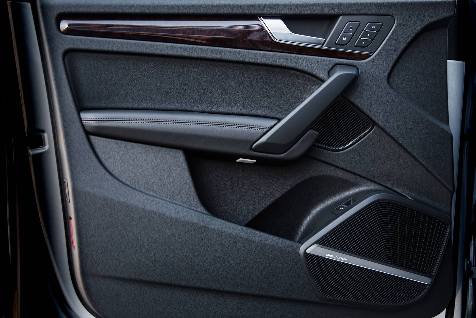 2019 Audi Q5 front safety DETAIL