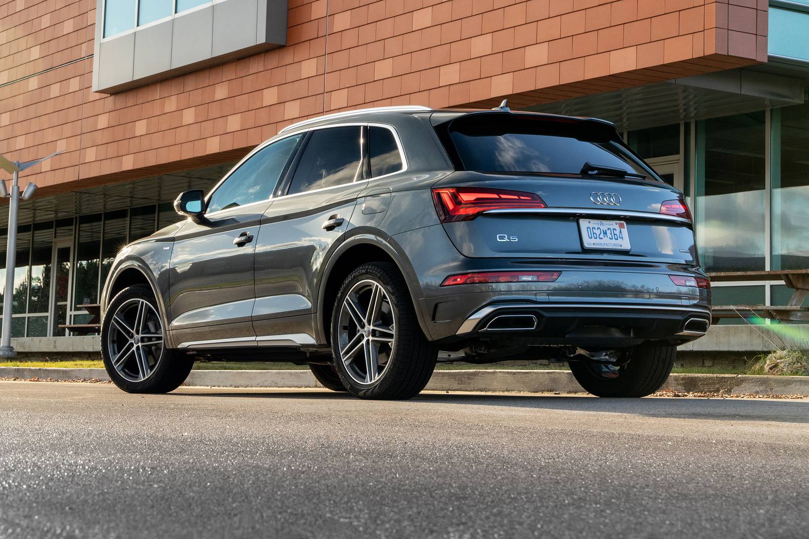 2022 Audi Q5 exterior FQ