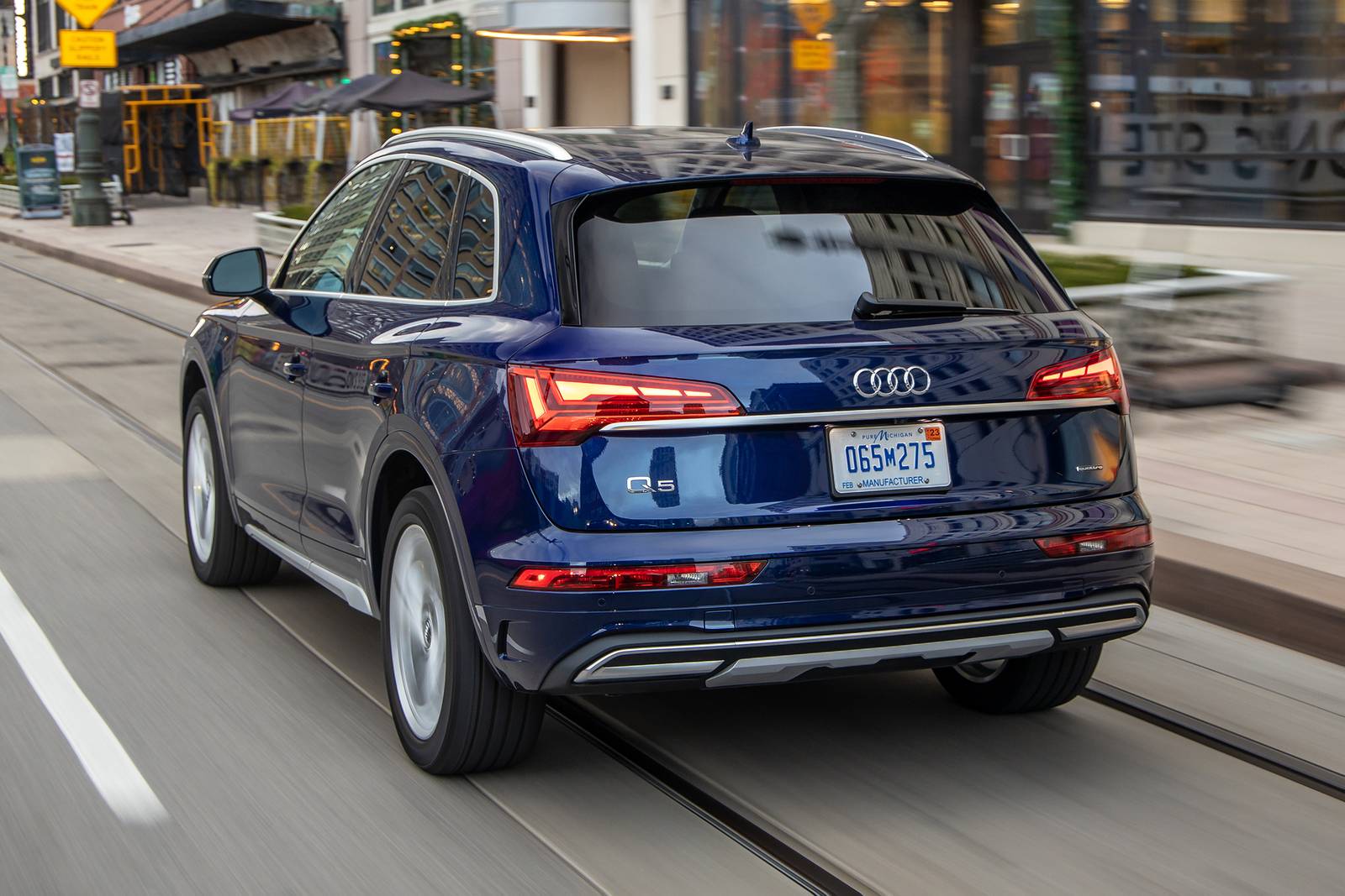 2025 Audi Q5 exterior FQ