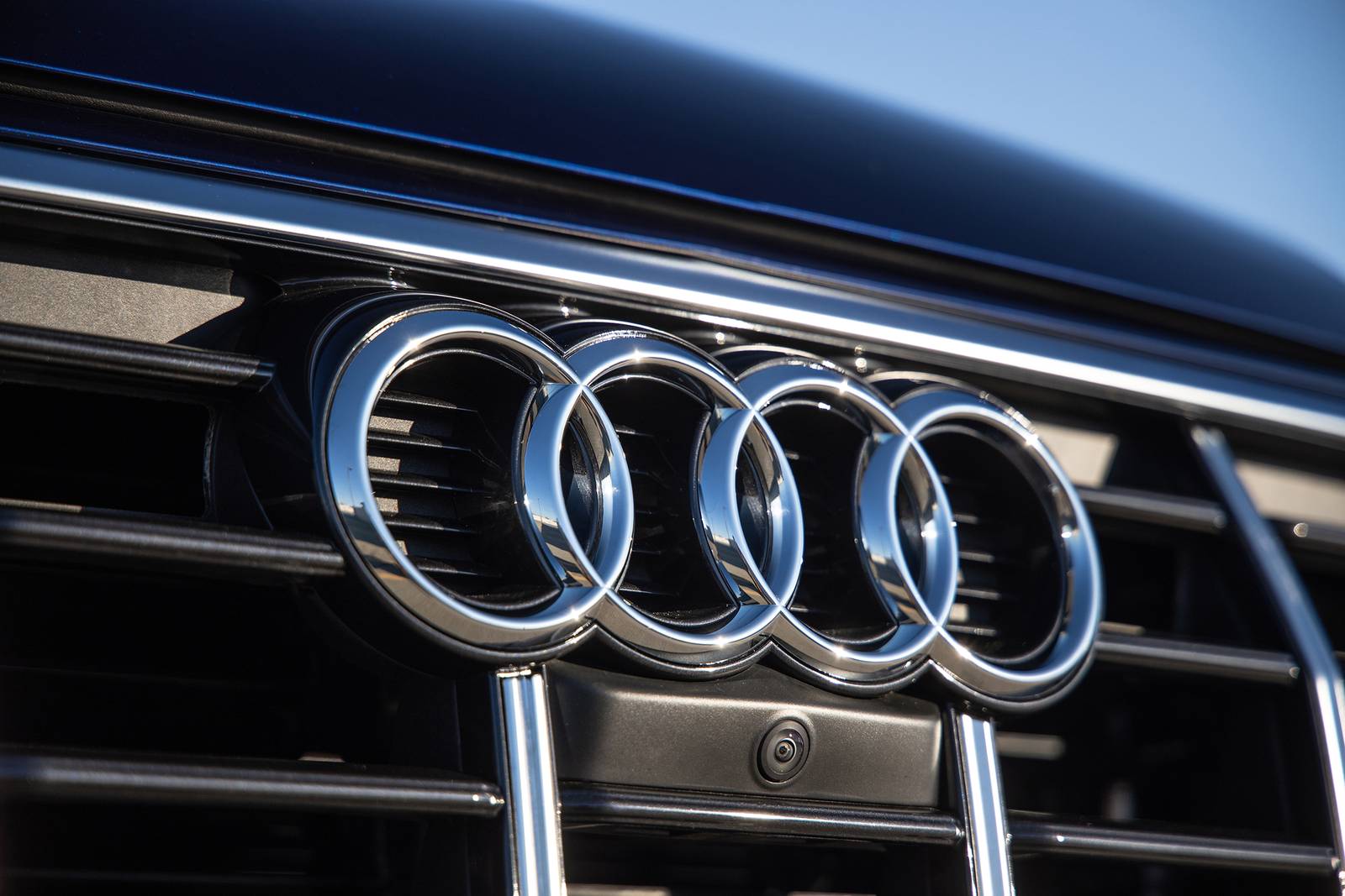 2025 Audi Q5 exterior FBDG