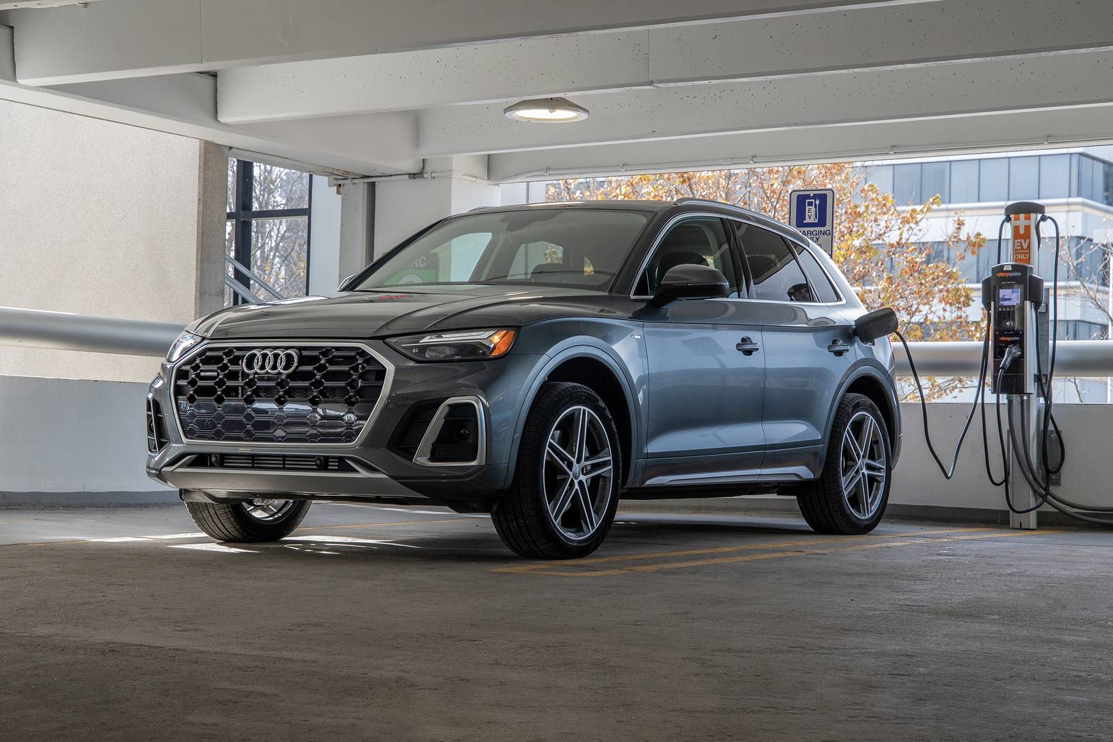 2025 Audi Q5 exterior LIFE1