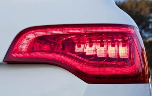 2011 Audi Q7 exterior EDETAIL