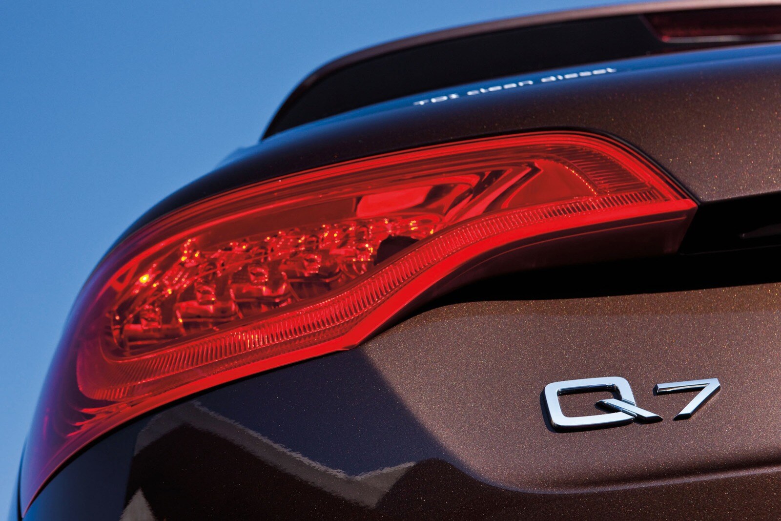 2012 Audi Q7 exterior RBDG