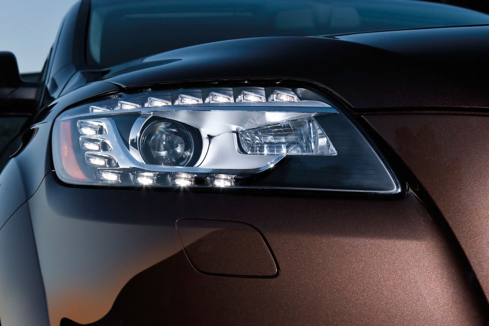 2012 Audi Q7 exterior EDETAIL