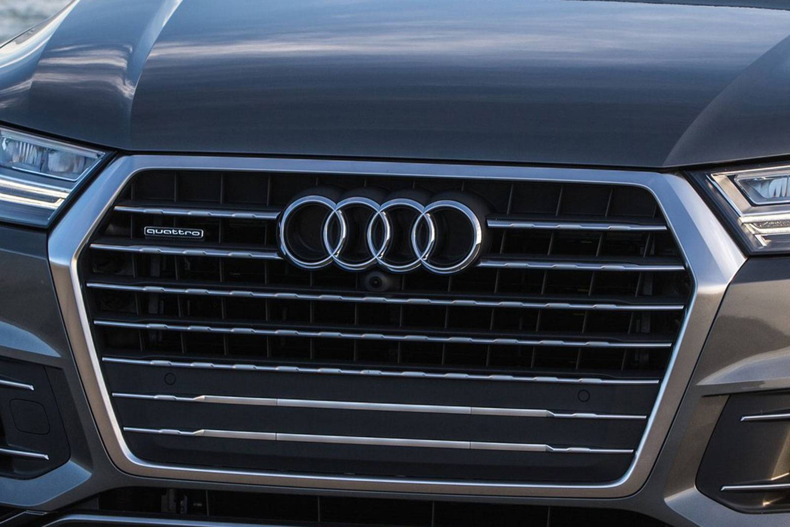 2019 Audi Q7 front safety FBDG