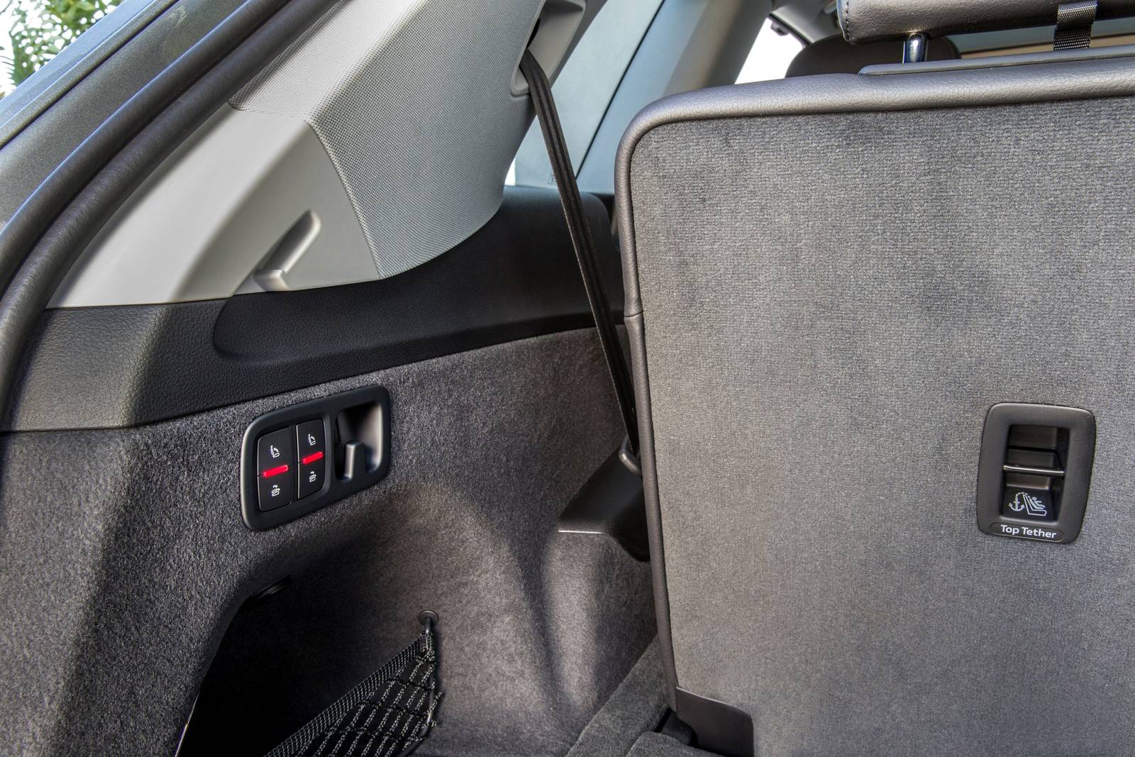 2019 Audi Q7 front safety DETAIL