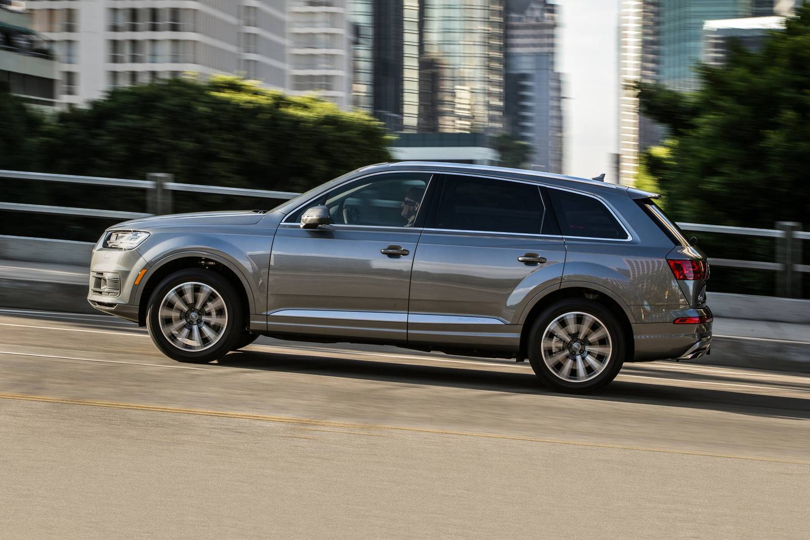 2019 Audi Q7 performance