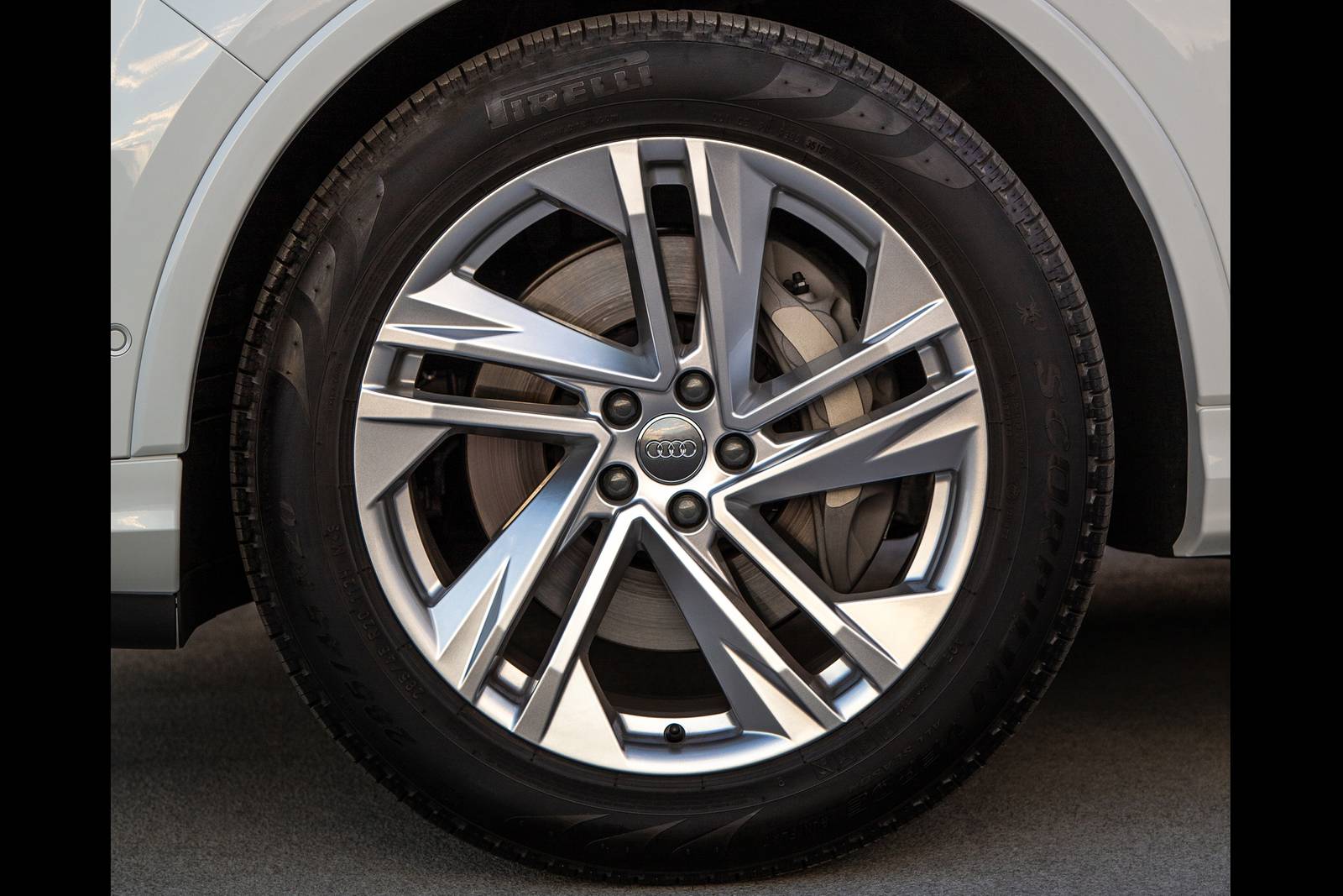 2022 Audi Q7 exterior W